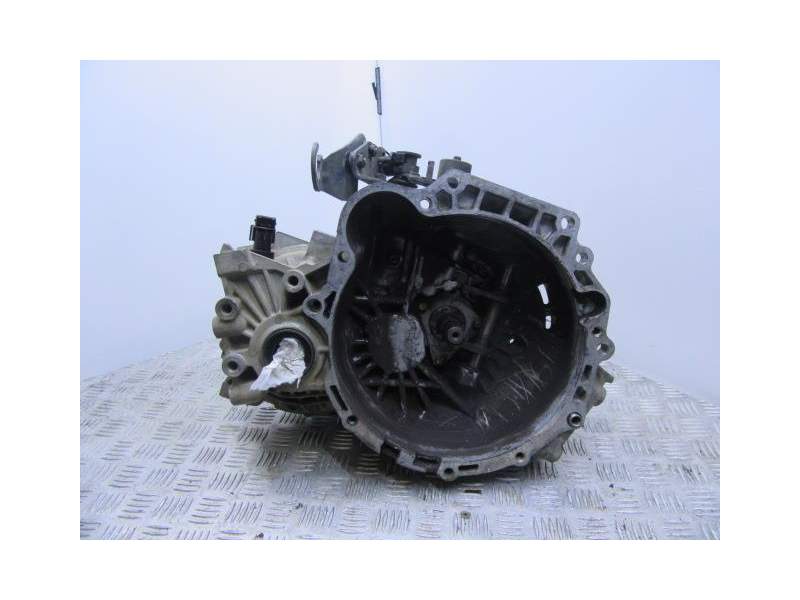Recambio de caja cambios 5v turbo diesel para hyundai accent 1.5 crdi referencia OEM IAM J42073  