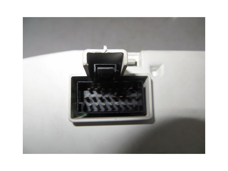 Recambio de cuadro instrumentos : saab 9-5 : 3.0 tid d308l 177cv 4p [2001] para saab  9-5 3.0 tid d308l 177cv referencia OEM IAM