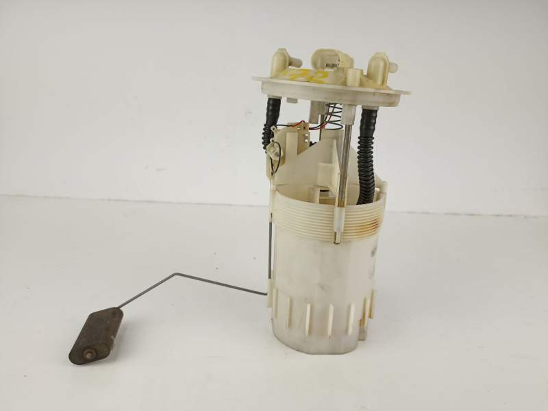Recambio de bomba combustible aforador para renault master 2.5 td referencia OEM IAM 8200258350B  