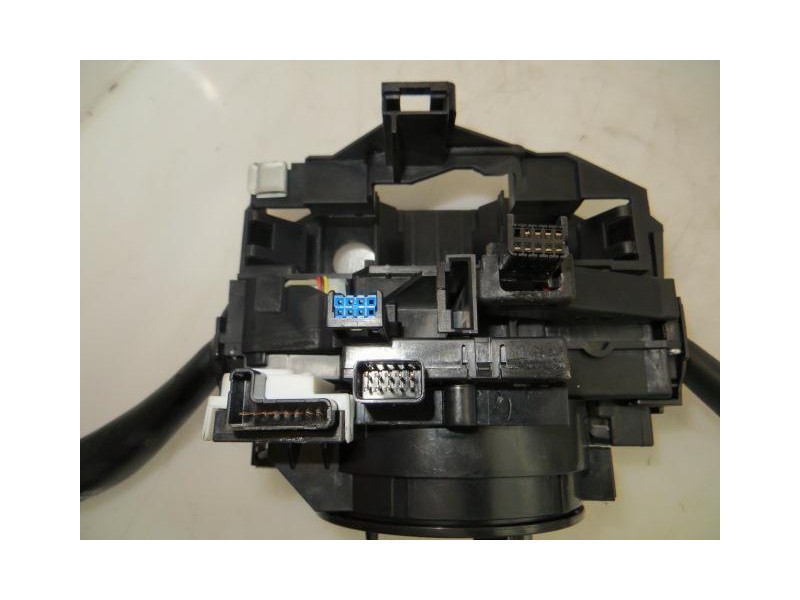 Recambio de mando luces y limpias : volkswagen caddy : 1.9 td -bls(104,72cv) automatica 5p [2008] para volkswagen caddy 1.9 td -