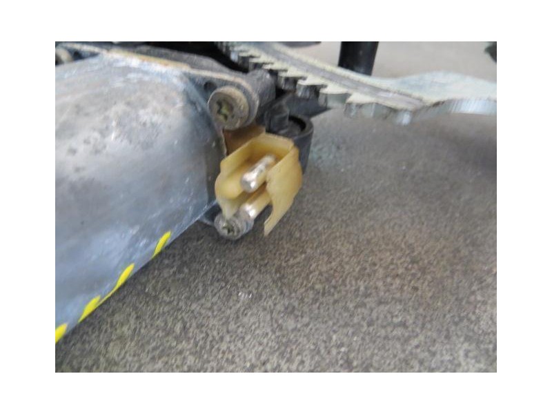 Recambio de elevalunas elec. del. dch. : m. benz e 200 : 2.0 g /111 942 (136cv) automatico [1996] para m. benz e 200 2.0 g /111 