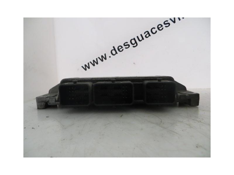 Recambio de centralita : renault clio : 1.2 g/d4f d740 (74,8cv) 5p [2005] para renault clio 1.2 g/d4f d740   referencia OEM IAM 
