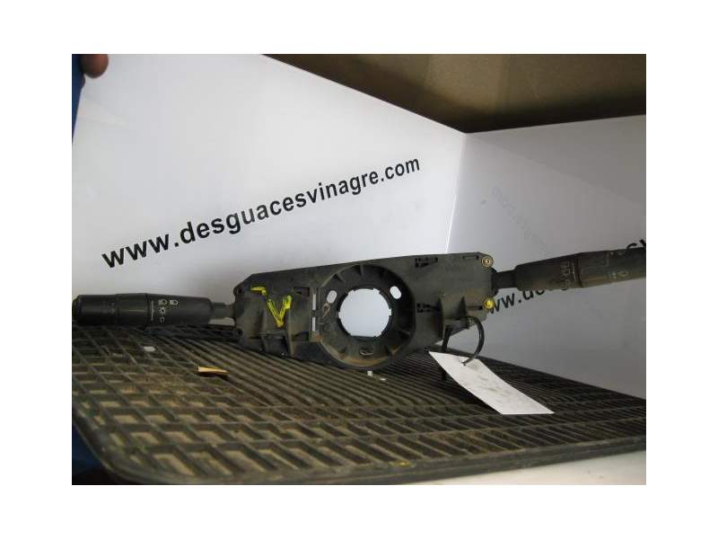 Recambio de mando luces y limpias para peugeot 106 0.9 g referencia OEM IAM LOS-DOS  