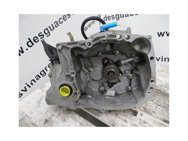 Recambio de cambio 5v (gasolina) : renault clio : 1.2 g/d4f d740 (74,8cv) 5p [2005] para renault clio 1.2 g/d4f d740   referenci