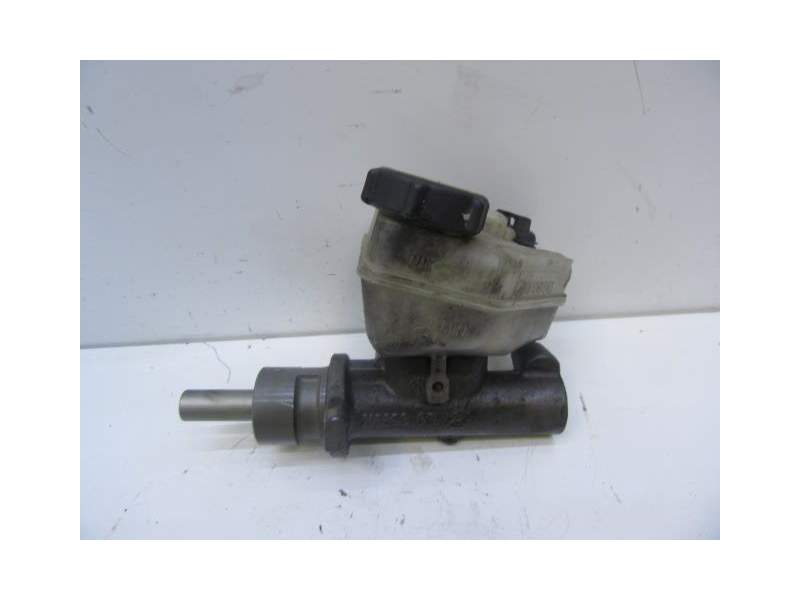 Recambio de bomba de freno para ford mondeo ii sedán (bfp) 1.8 td referencia OEM IAM 1025055  