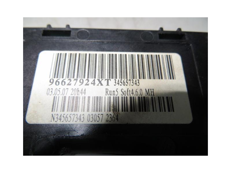 Recambio de mando luces y limpias : citroen c 4 : 1.6 dhy -9hx (90cv) 5p [2007] para citroen c 4 1.6 dhy -9hx referencia OEM IAM