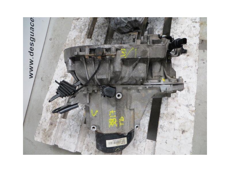 Recambio de cambio 5v (td/tdi ) : renault megane : 1.9 td-f9q (97,92cv) 5p [1998] para renault megane 1.9 td-f9q referencia OEM 