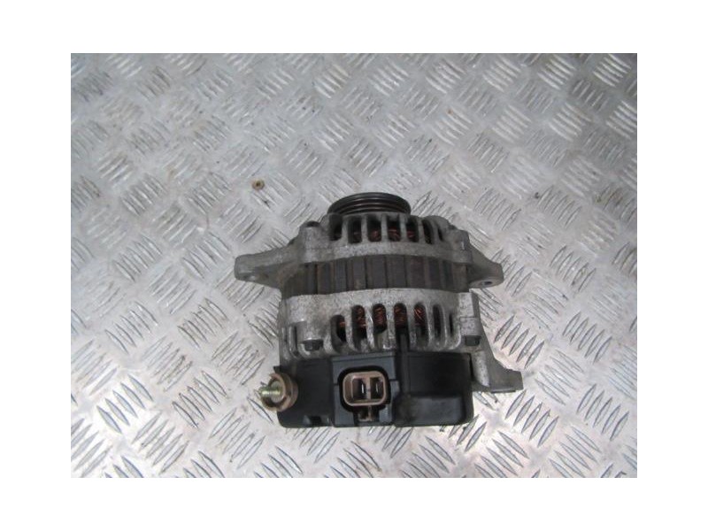 Recambio de alternador : kia sephia : 1.6 g (101,43cv) [2003] para kia sephia 1.6 g referencia OEM IAM AB180140  