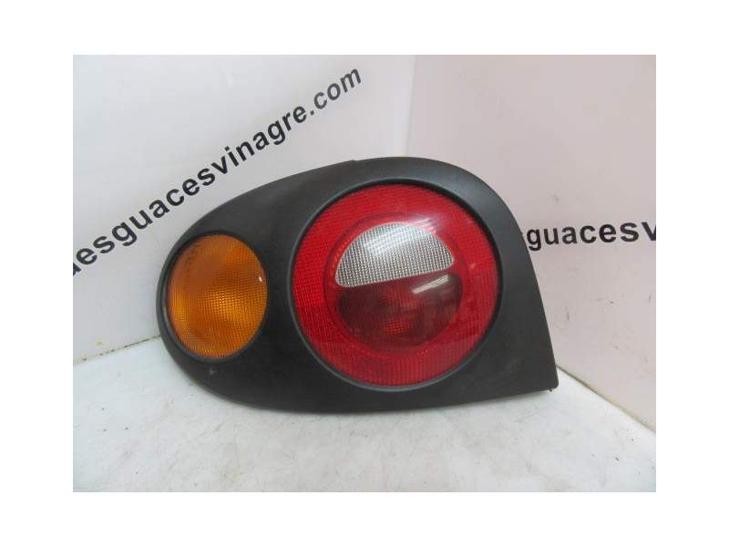 Recambio de piloto trasero izquierdo para renault megane 1.6 g -k7m 3p referencia OEM IAM   