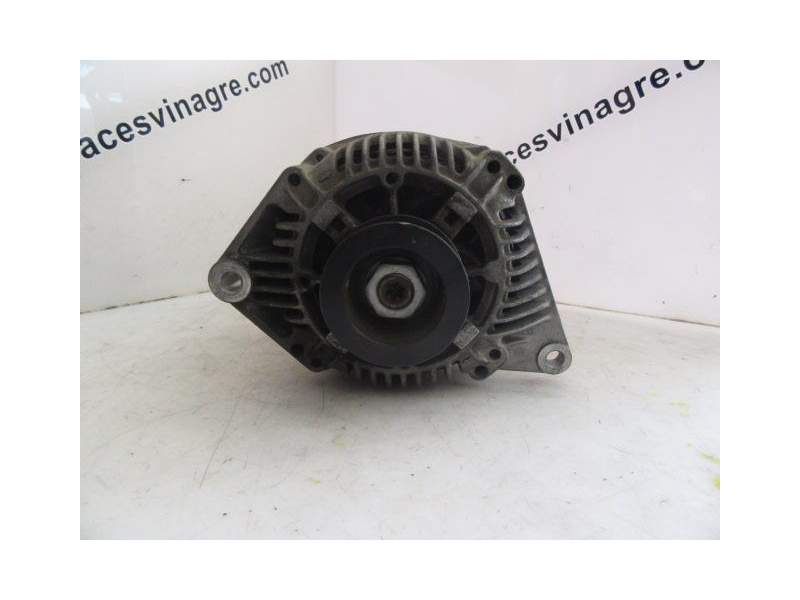 Recambio de alternador para renault megane 2.0 g referencia OEM IAM   