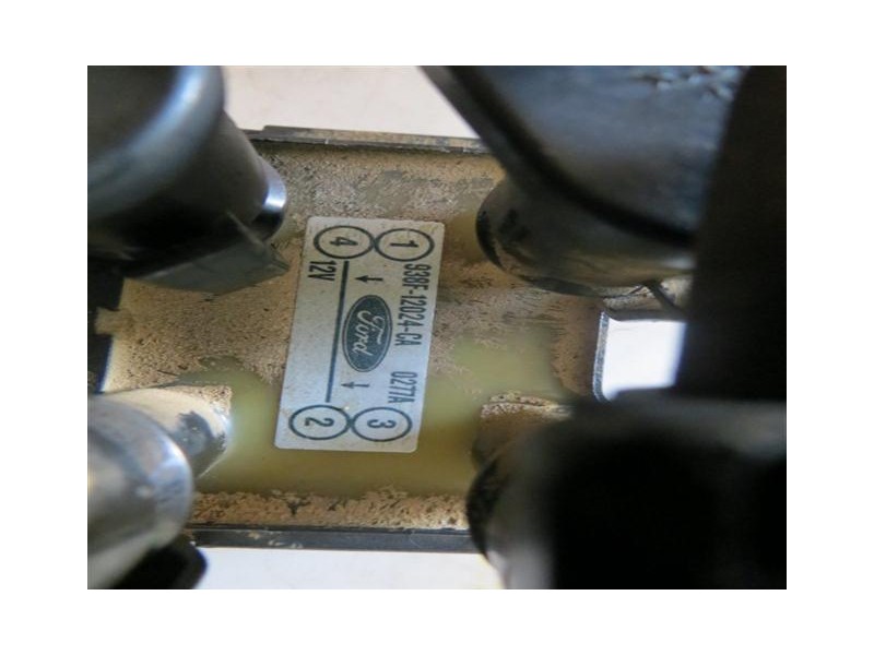 Recambio de bobina : ford fiesta : 1.8 g /rdb (102cv) 3p [1993] para ford fiesta 1.8 g /rdb referencia OEM IAM 938F12024-CA  