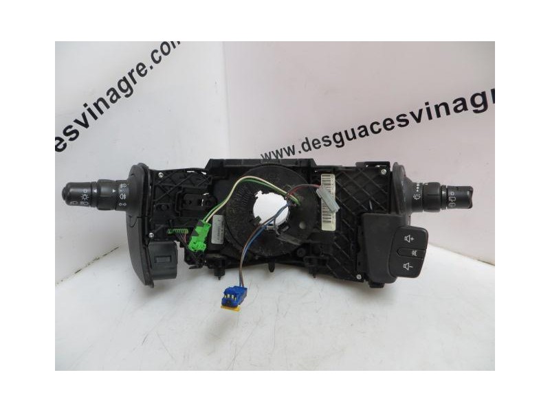 Recambio de mando luces y limpias : renault scenic : 1.9 dci - f9q d812 5p [2003] para renault scenic 1.9 dci - f9q d812 referen
