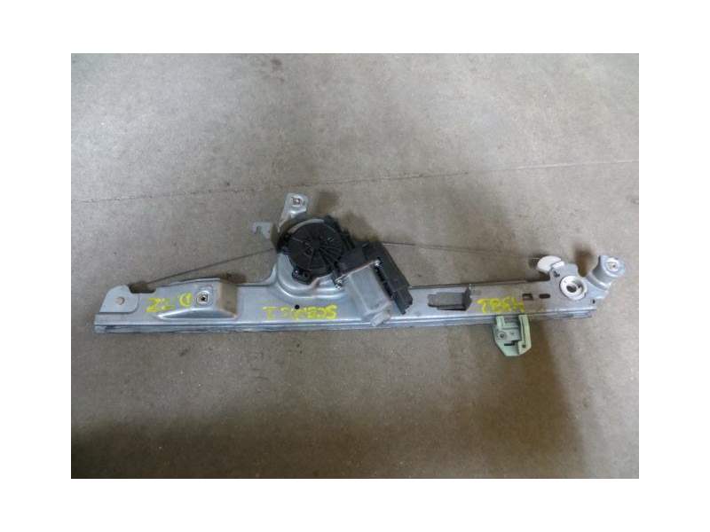 Recambio de elevalunas delantero izquierdo para renault scénic ii (jm0/1_) 1.9 dci (jm0g, jm12, jm1g, jm2c) referencia OEM IAM C