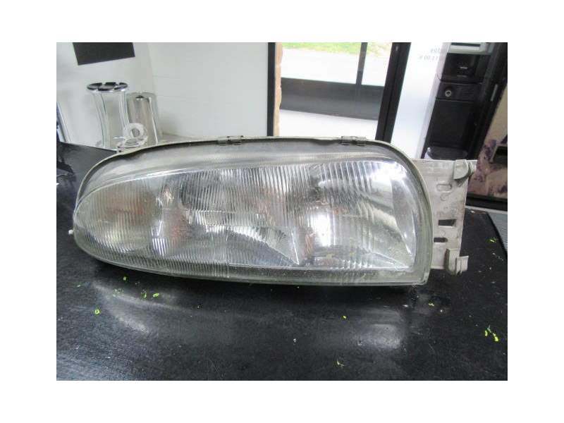 Recambio de faro derecho para ford fiesta iv (ja_, jb_) 1.8 d referencia OEM IAM 0301049004  