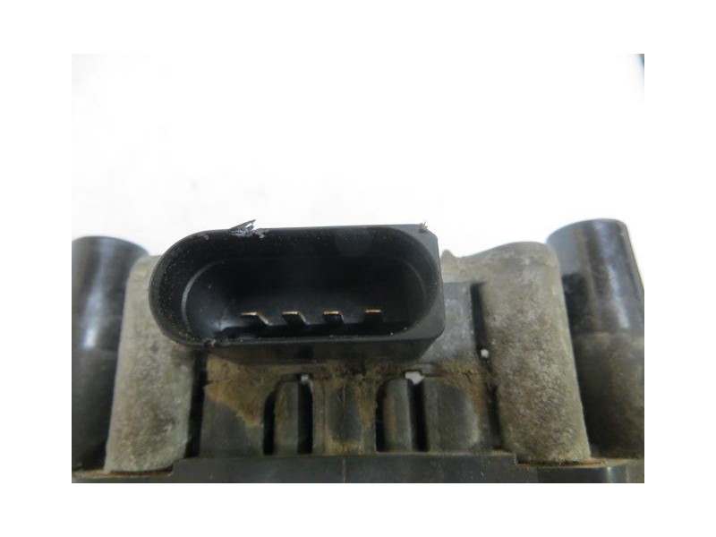 Recambio de bobina : seat cordoba : 1.4 g -akk (59,84cv) 4p [2001] para seat cordoba 1.4 g -akk referencia OEM IAM 032905106B  