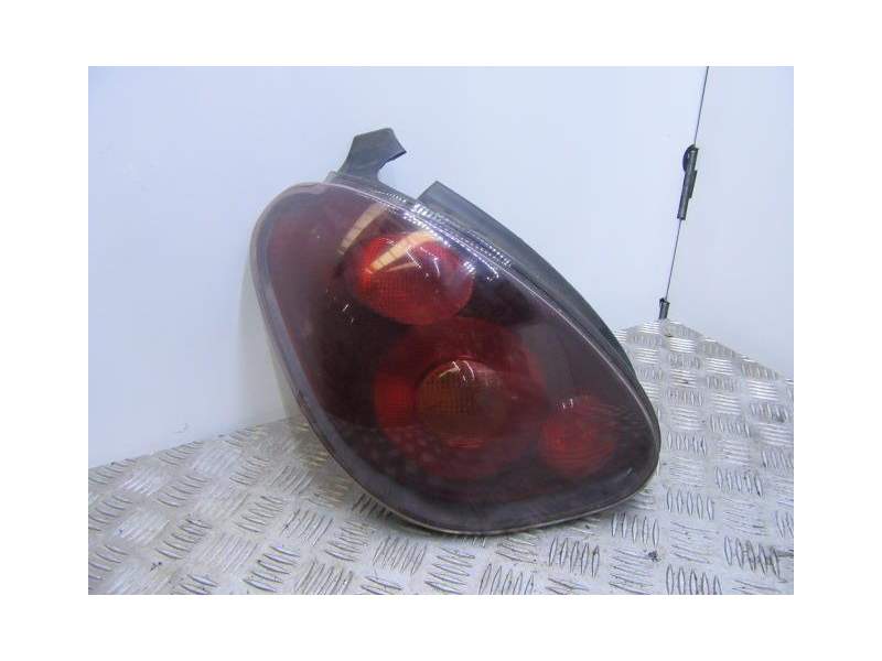 Recambio de piloto trasero izquierdo para fiat bravo 1.9 td referencia OEM IAM   