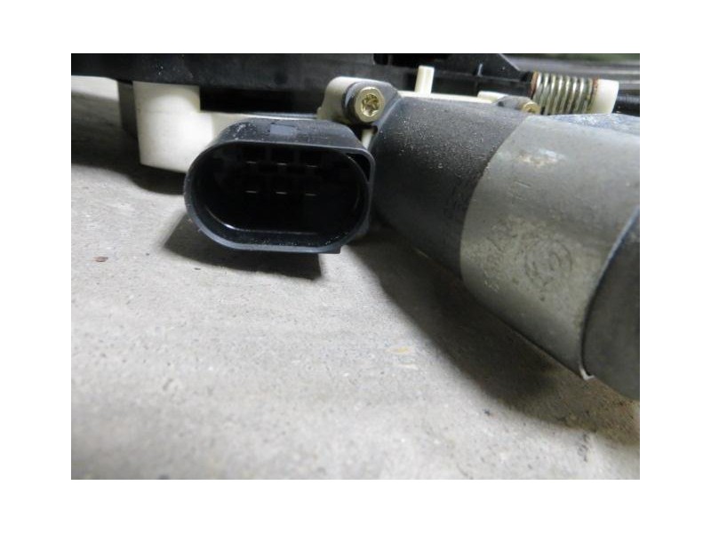 Recambio de elevalunas del-izdo : bmw 530 : 3.0 d /30-6d-2 (217,60cv) [2003] para bmw  530 3.0 d /30-6d-2 referencia OEM IAM CON