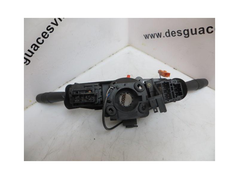 Recambio de mando luces y limpias : peugeot 406 : 2.1 d-p8c (108,8cv) 4p [1996] para peugeot 406 2.1 d-p8c referencia OEM IAM   