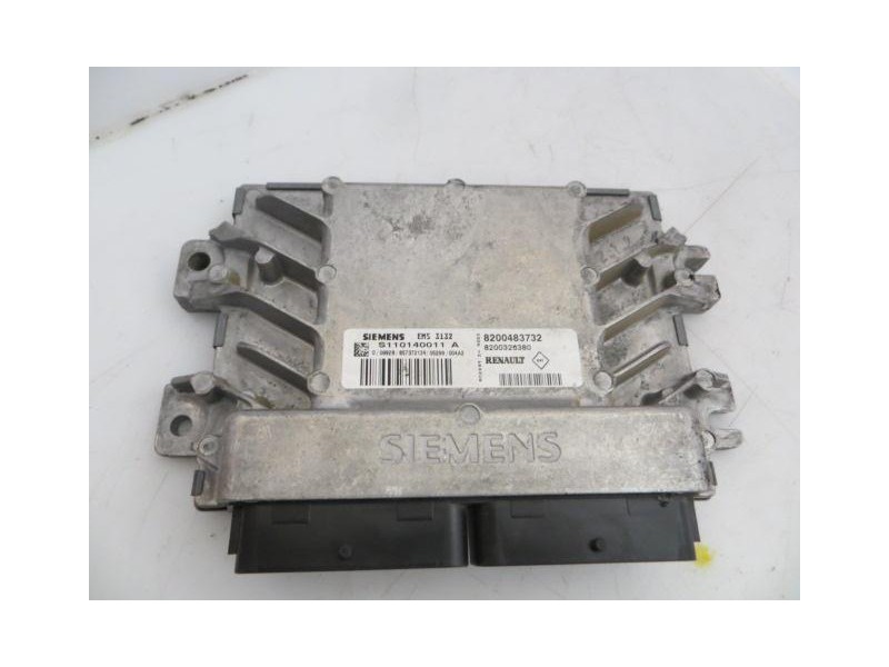 Recambio de centralita : dacia logan : 1.6 g 4p [2006] para dacia logan 1.6 g referencia OEM IAM 8200483732  