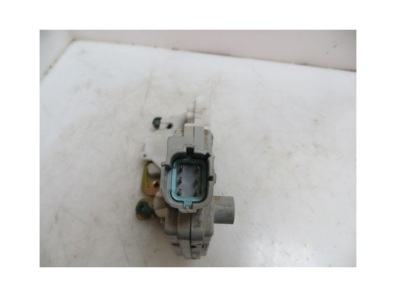 Recambio de cerradura pta. del. dch. : nissan primera : 2.0 td -cd20turbo (89,76cv)5p [1998] para nissan primera 2.0 td -cd20tur