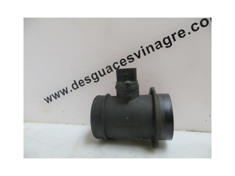 Recambio de caudalimetro : audi a6 : 2.5 td /akn (149,60cv)automatico [2000] para audi a6 2.5 td /akn automatico referencia OEM 