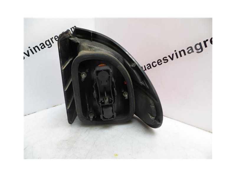 Recambio de piloto trasero izq. : renault laguna : 2.2 td /g8t v7 (112,60cv) [1999] para renault laguna 2.2 td /g8t v7 referenci