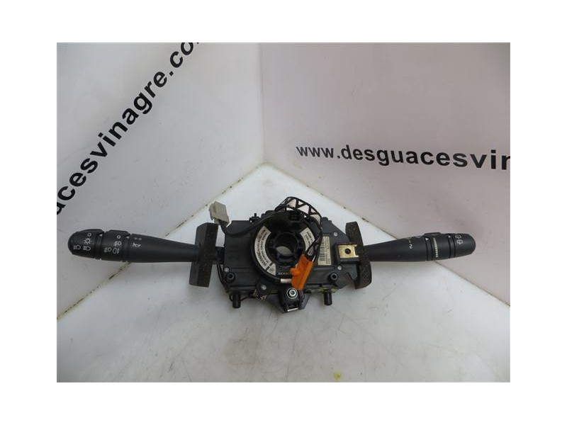 Recambio de mando luces y limpias : renault laguna : 2.2 td /g8t v7 (112,60cv) [1999] para renault laguna 2.2 td /g8t v7 referen