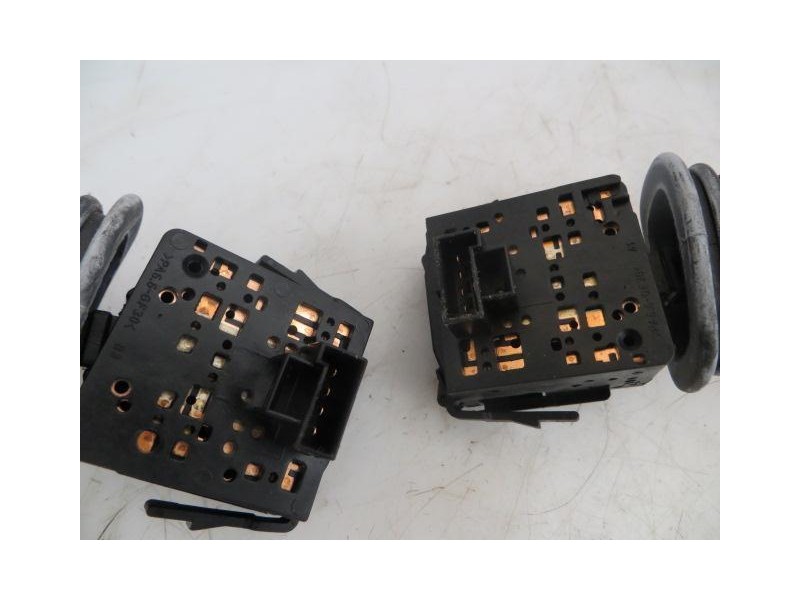 Recambio de mando luces y limpias : opel combo : 1.3 cdti -z13dt--69cv [2006] para opel combo 1.3 cdti -z13dt--69cv referencia O