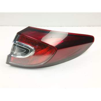 PILOTO TRASERO DERECHO 265500010R 