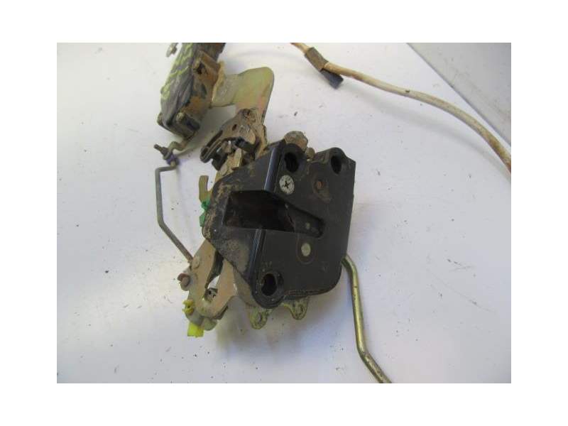 Recambio de cerradura puerta trasera izquierda para suzuki baleno 1.6 g referencia OEM IAM 8230260G10  