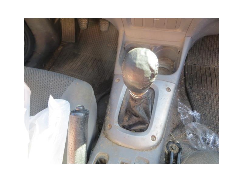 Recambio de carroceria : toyota rav4 : 2.0 td (115,57cv) [2003] para toyota rav4 2.0 td referencia OEM IAM   