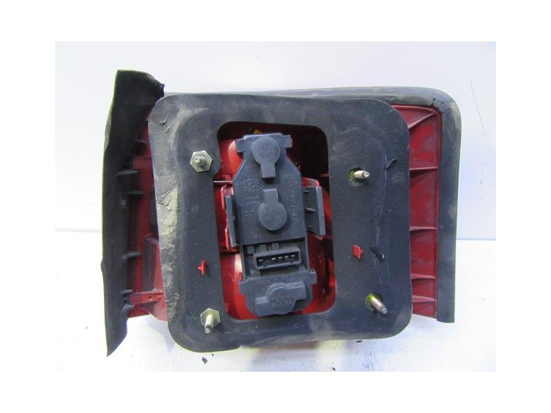 Recambio de piloto trasero izq. : audi a6 : 2.5 tdi (179,47cv)5p automatico [2000] para audi a6 2.5 tdi (179,47cv automatico 2.5