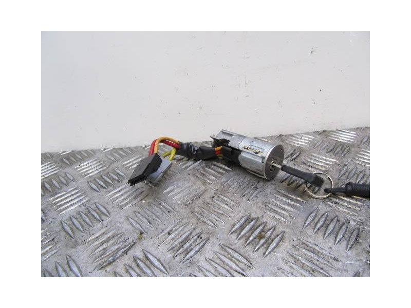 Recambio de antirrobo clausor de arranque : renault 19 : 1.8 g (93,13cv) [1993] para renault 19 1.8 g referencia OEM IAM   