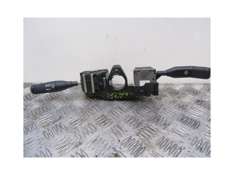 Recambio de mando luces y limpias : renault 19 : 1.8 g (93,13cv) [1993] para renault 19 1.8 g referencia OEM IAM   