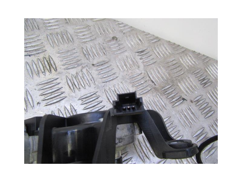 Recambio de motor limpia trasero : nissan qashqai : 1.5 dci (106,05cv) [2009] para nissan qashqai 1.5 dci referencia OEM IAM 039