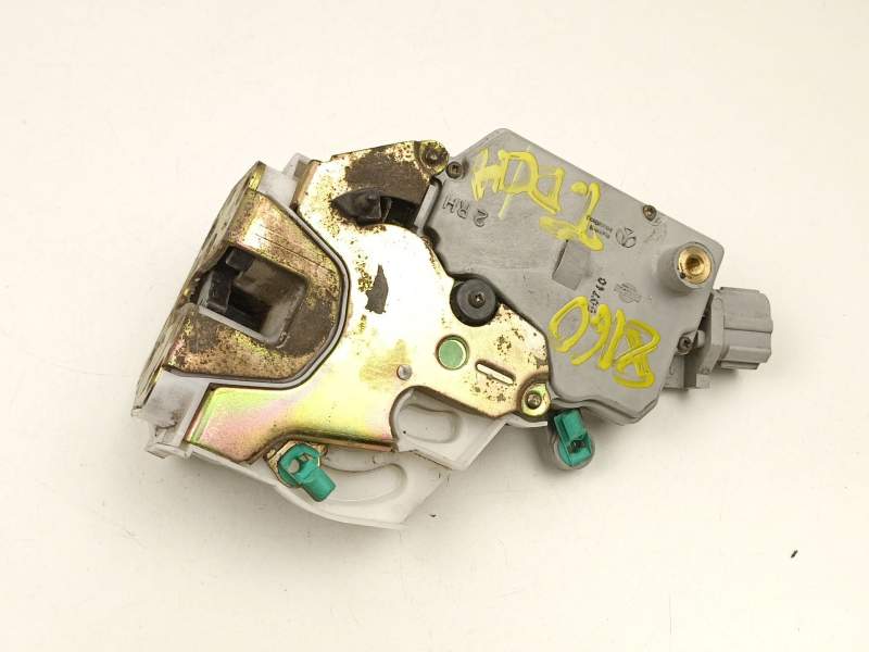 Recambio de cerradura puerta trasera derecha para nissan primera hatchback (p11) 1.6 16v referencia OEM IAM 825029F510  