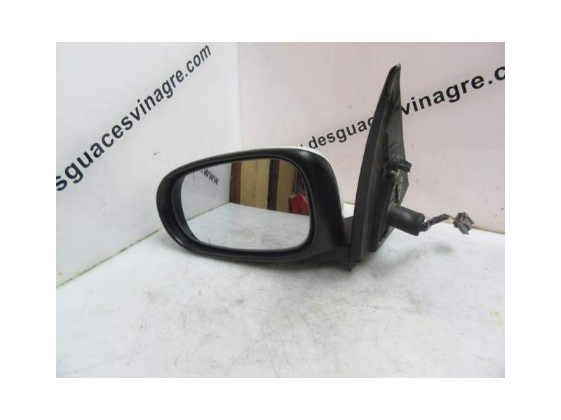 Recambio de retrovisor izquierdo para nissan almera 2.2 d referencia OEM IAM BLANCO ELECTRICO  