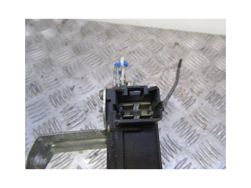 Recambio de cerradura pta. tras. izq. : hyundai accent : 1.5 td 3 cilindros (81,98cv) [2003] para hyundai accent 1.5 td 3 cilind