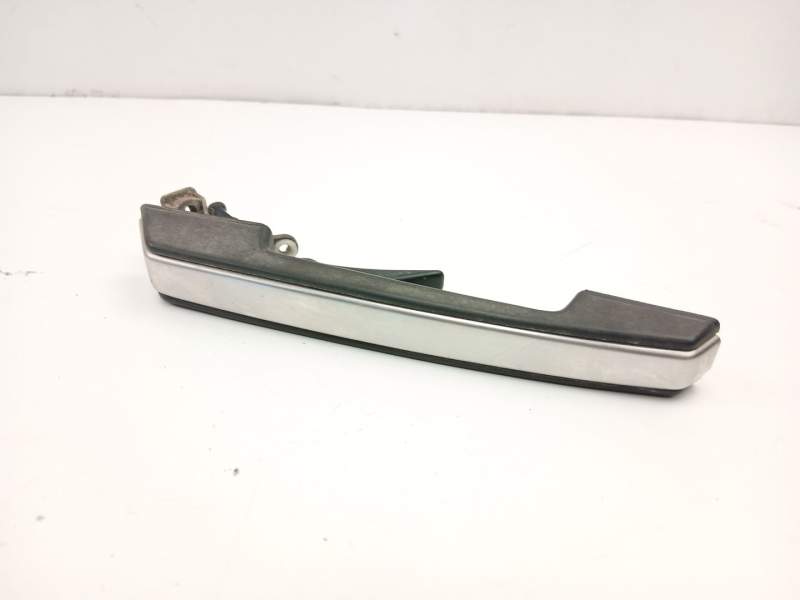 Recambio de manilla delantera derecha para volvo 760 (704, 764) 2.8 referencia OEM IAM 6846645  