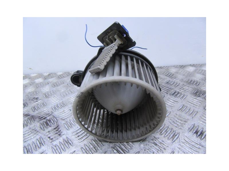 Recambio de motor calefaccion : hyundai getz : 1.1 g (63,09cv) [2005] para hyundai getz 1.1 g referencia OEM IAM 97112-1C000CONR