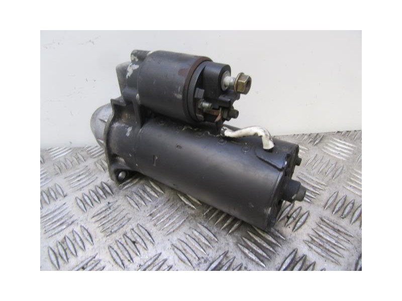 Recambio de motor arranque : bmw 735 : 3.4 g (210,74cv) [1990] para bmw  735 3.4 g referencia OEM IAM 0331303117617BOSCH  