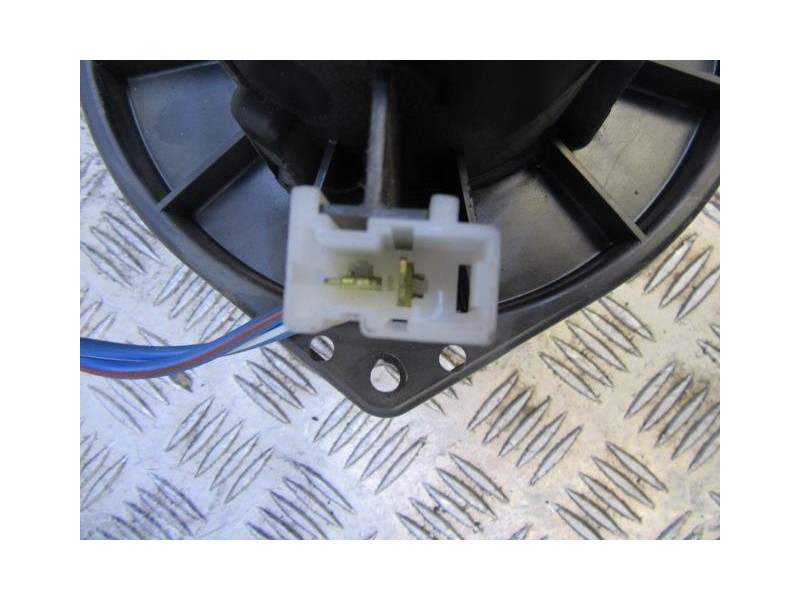 Recambio de motor calefaccion : nissan primera : 2.0 td (89,73cv) [2000] para nissan primera 2.0 td referencia OEM IAM   