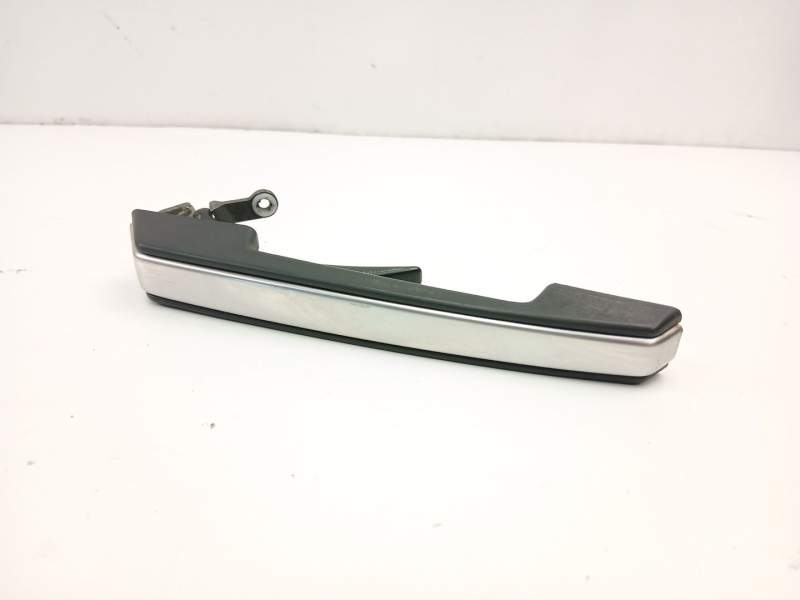 Recambio de manilla delantera izquierda para volvo 760 (704, 764) 2.8 referencia OEM IAM 6846644  