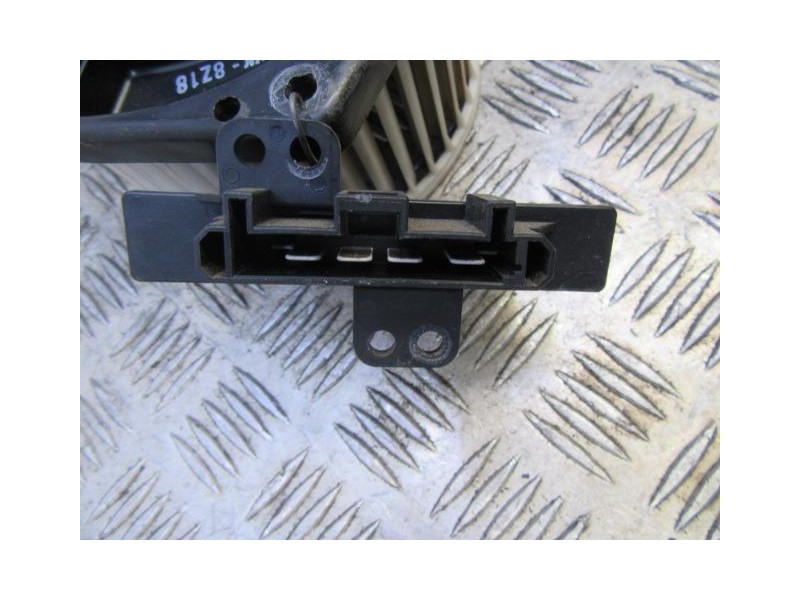 Recambio de motor calefaccion : nissan almera : 1.3 g (87,01cv) [1999] para nissan almera 1.3 g referencia OEM IAM CONRESISTENCI