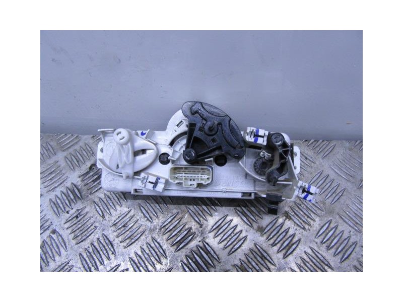 Recambio de mandos calefaccion : renault kangoo : 1.5 dci [2009] para renault kangoo 1.5 dci referencia OEM IAM 5F2140100  