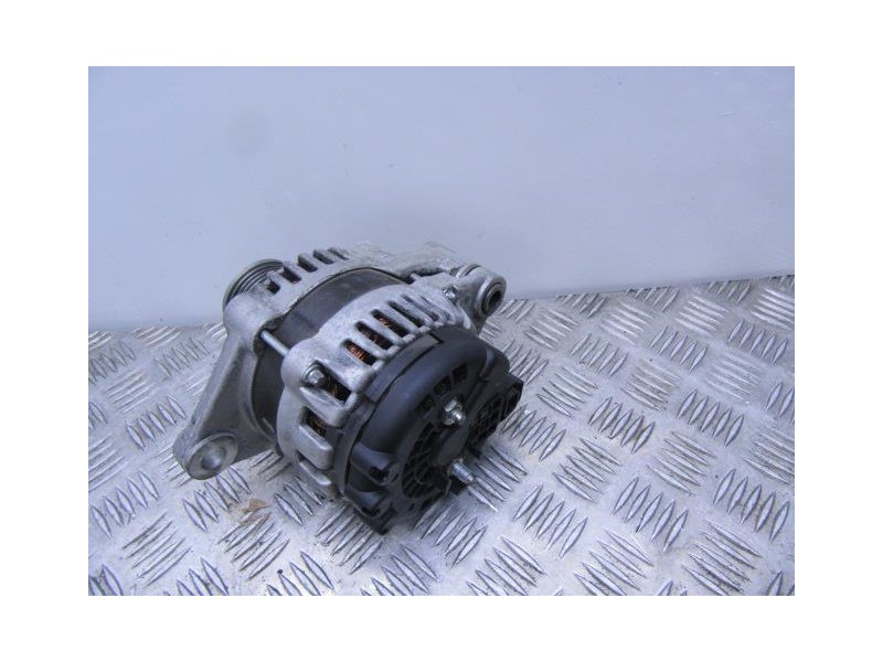 Recambio de alternador : opel zafira : 2.0 cdti tourer 16v [2013] para opel zafira 2.0 cdti tourer 16v referencia OEM IAM 135796