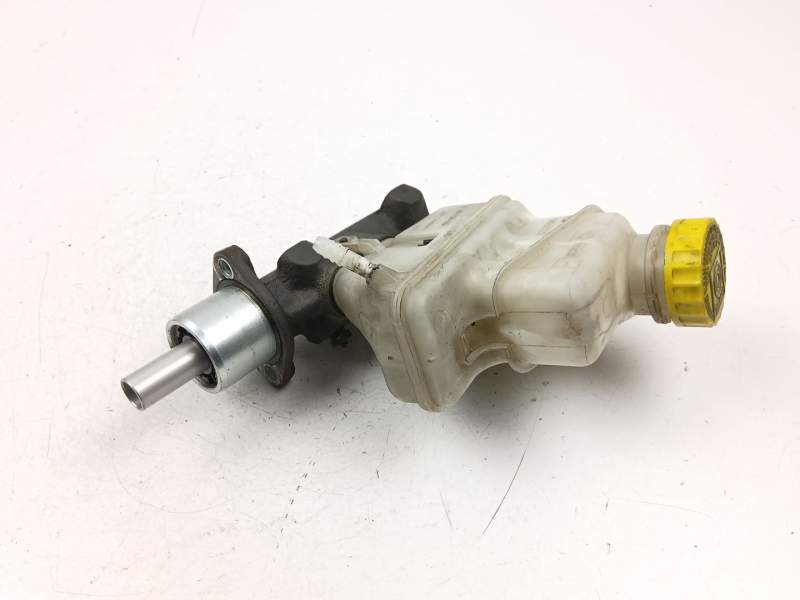 Recambio de bomba de freno para fiat punto (188_) 1.3 jtd 16v referencia OEM IAM 9949543  