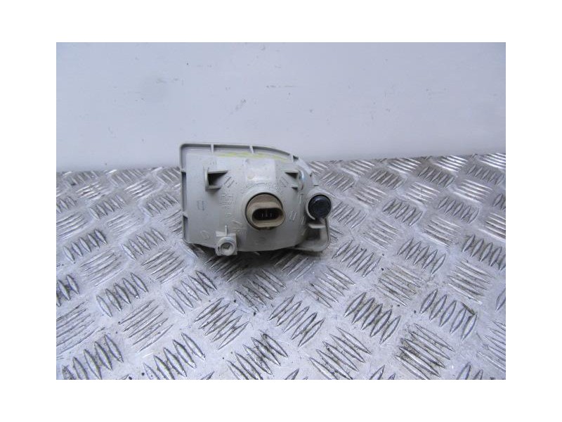 Recambio de antiniebla dcho. : chevrolet nubira : 1.6 g (108,77cv) [2007] para chevrolet nubira 1.6 g referencia OEM IAM 0302-00