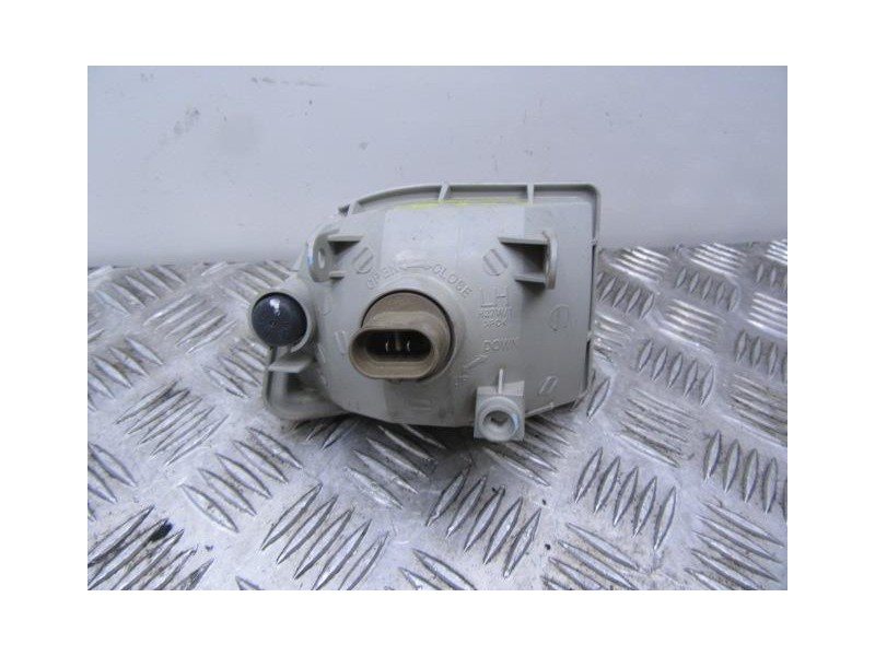 Recambio de antiniebla izq. : chevrolet nubira : 1.6 g (108,77cv) [2007] para chevrolet nubira 1.6 g referencia OEM IAM 0302-001