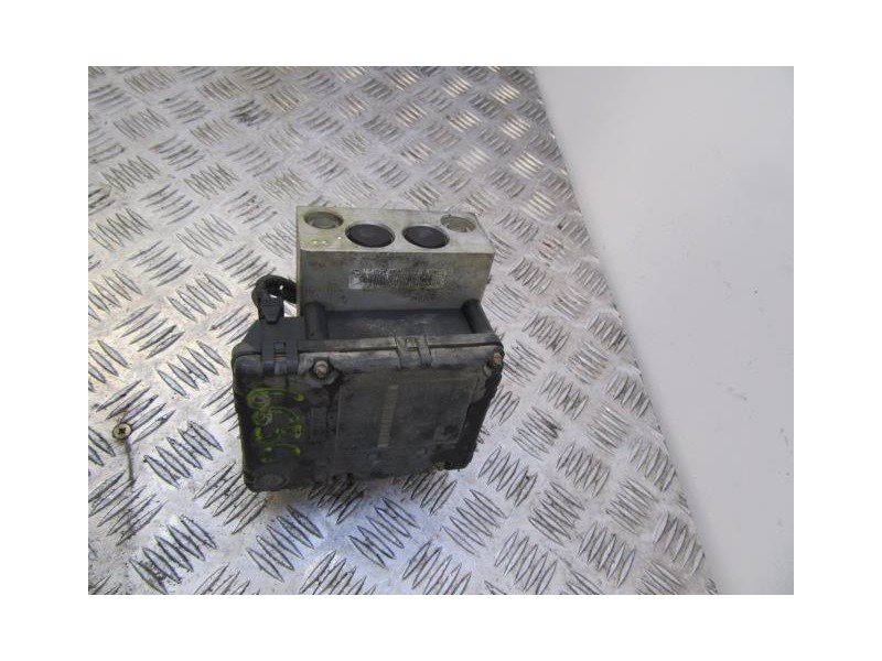 Recambio de abs : chrysler neon : 2.0 g (133,24cv) [2002] para chrysler neon 2.0 g referencia OEM IAM 05269918AGA  